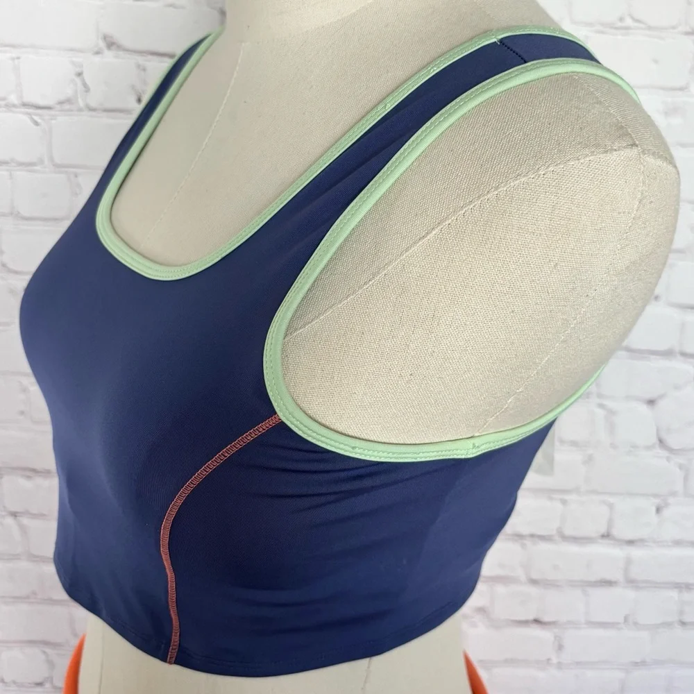 FABLETICS Mini Catalina Medium Impact Sports Bra--XL (girls 14/16)
